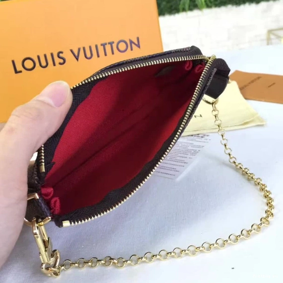 First bag ru wallet Vuitton Louis 0714